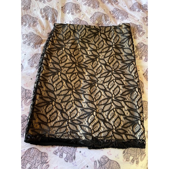 NWT Black Lace Ann Taylor Pencil Skirt - Picture 5 of 5